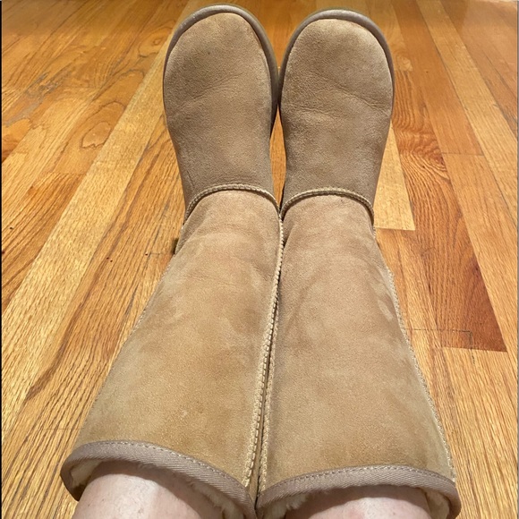 UGG Other - UGG  ladies size 5, sand color!